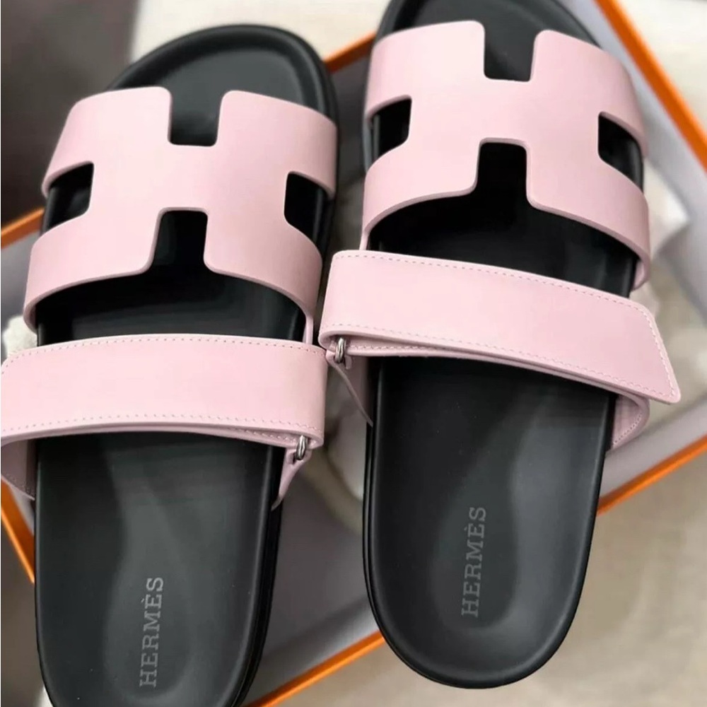 NIB HERMÈS Rose Cancan Calfskin Women’s Chypre Sandals